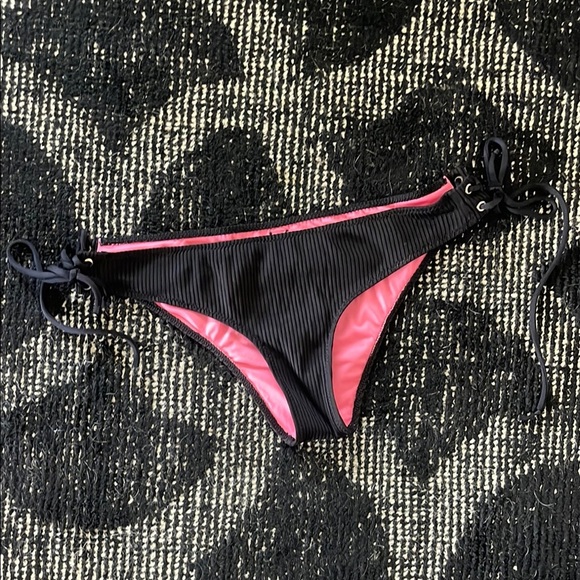 PINK Victoria's Secret Black and Pink Bikini Swimwear Bottom - Picture 1 of 4